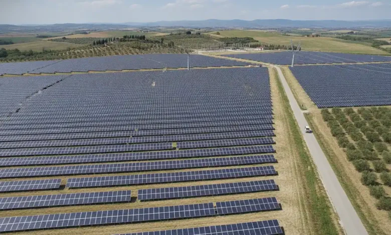 İtalya'da Yer Üstü GES'ler 2025'te 2.798 Hektar Arazi Kapladı